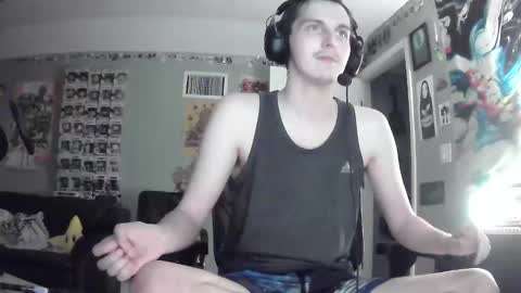 Snapshot of derekdings chatting on 12/28/24, 01:50 derekdings online show from 12/28/24, 01:50