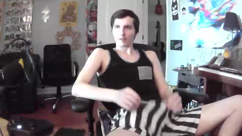 Snapshot of derekdings chatting on 03/02/25, 07:02 derekdings online show from 03/02/25, 07:02