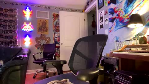 Snapshot of derekdings chatting on 09/25/25, 05:27 derekdings online show from 09/25/25, 05:27