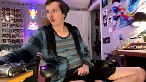 Snapshot of derekdings chatting on 10/14/25, 11:22 derekdings online show from 10/14/25, 11:22