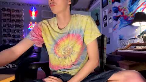 Snapshot of derekdings chatting on 11/03/25, 01:45 derekdings online show from 11/03/25, 01:45