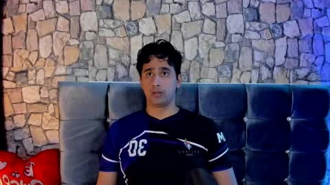 Snapshot of derekk_cute chatting on 01/23/25, 03:05 DEREKK online show from 01/23/25, 03:05