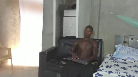 Snapshot of derekward01 chatting on 01/12/26, 01:49 DerekWard online show from 01/12/26, 01:49