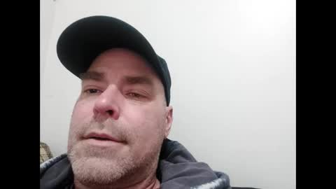 Snapshot of derf007 chatting on 01/14/25, 09:51 derf007 online show from 01/14/25, 09:51