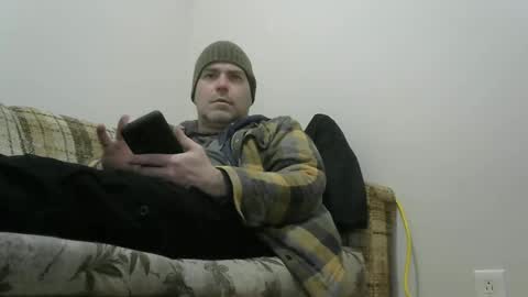 Snapshot of derf007 chatting on 01/27/25, 02:13 derf007 online show from 01/27/25, 02:13