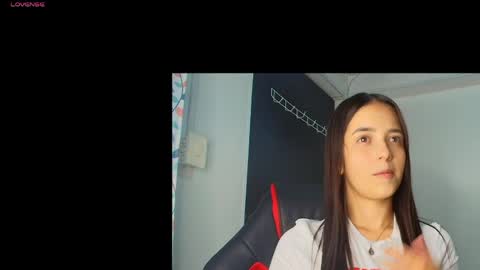 derly_cuervo703031 online show from 05/17/26, 04:47