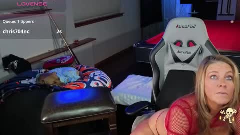 Derrick 52 and Brittany 50 online show from 10/21/25, 02:56