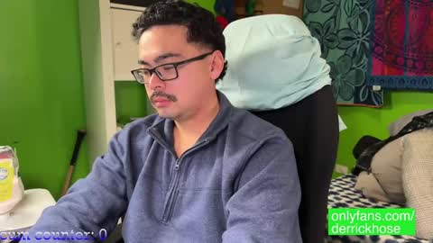 Derrick Hose online show from 01/11/25, 05:41