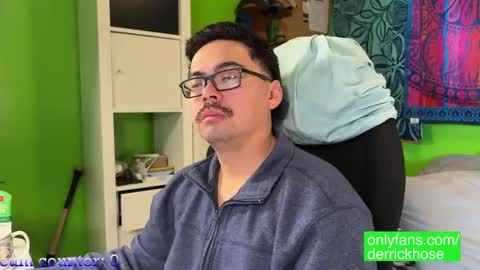 Snapshot of derrick_hose chatting on 01/11/25, 03:52 Derrick Hose online show from 01/11/25, 03:52