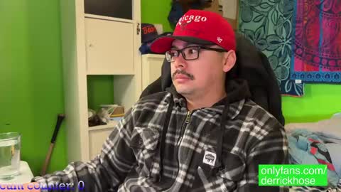 Snapshot of derrick_hose chatting on 01/15/25, 03:18 Derrick Hose online show from 01/15/25, 03:18