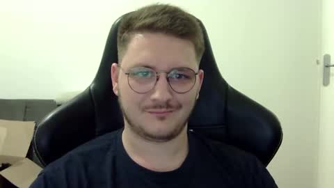 Snapshot of dervechi chatting on 10/07/25, 09:01 dervechi online show from 10/07/25, 09:01