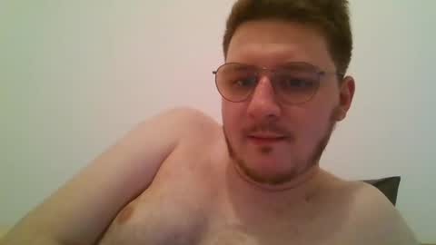 Snapshot of dervechi chatting on 12/19/25, 02:02 dervechi online show from 12/19/25, 02:02