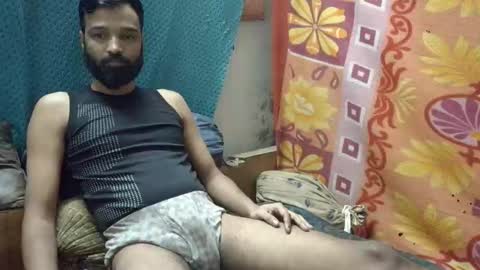 desi_boy799417 online show from 12/18/25, 07:03