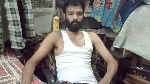 desi_boy799417 online show from 05/05/26, 07:27