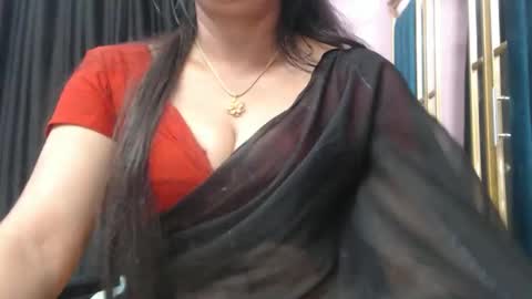 Maisa online show from 10/15/25, 04:29