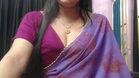 Maisa online show from 10/21/25, 05:57