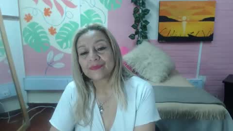 Snapshot of desire_latin chatting on 05/01/26, 09:41 VALERIA online show from 05/01/26, 09:41