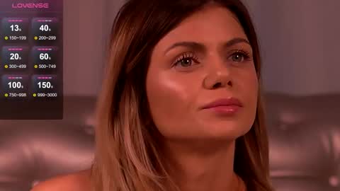 Snapshot of desiredmia_ chatting on 11/12/25, 06:03 Mia online show from 11/12/25, 06:03