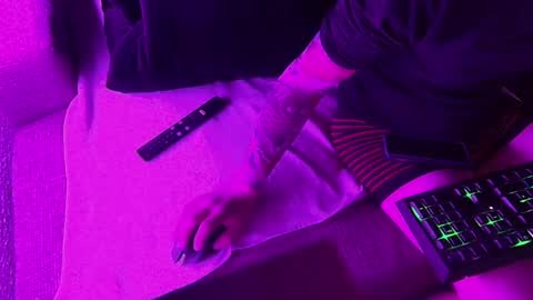 Snapshot of desiredsnack chatting on 02/18/26, 02:51 lecram online show from 02/18/26, 02:51