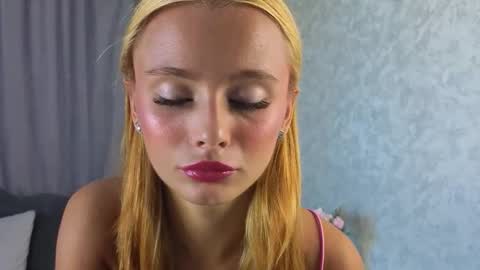 Willow online show from 09/12/25, 06:35