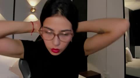 desire online show from 10/28/25, 12:19