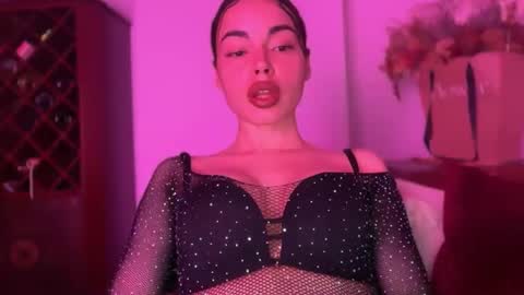 Petitee Desiree online show from 04/18/26, 07:07