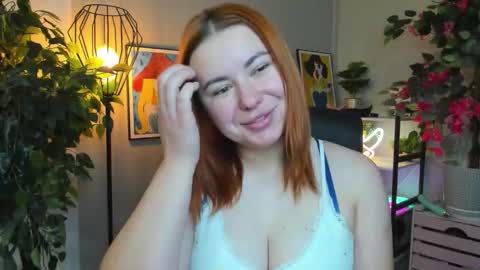 LAYLA online show from 11/25/25, 07:30