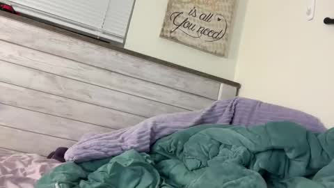 Dezmond online show from 11/24/25, 07:30