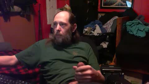 Snapshot of desolation2012 chatting on 02/01/25, 06:43 desolation2012 online show from 02/01/25, 06:43