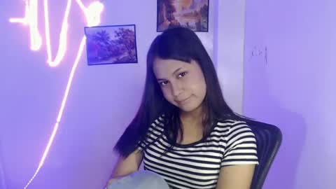Snapshot of dess_morena chatting on 06/18/26, 09:14 Dess online show from 06/18/26, 09:14