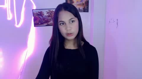 Snapshot of dess_morena chatting on 07/19/26, 10:41 Dess online show from 07/19/26, 10:41