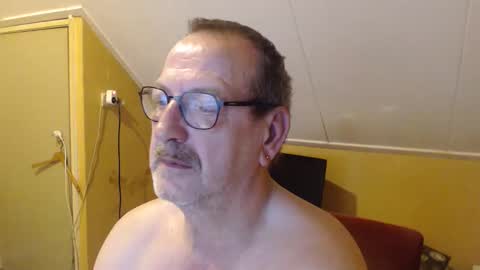 destelp online show from 10/04/25, 09:46