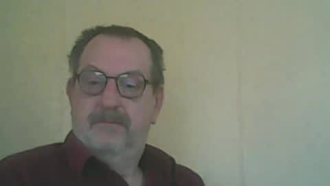 Snapshot of destelp chatting on 04/25/26, 11:02 destelp online show from 04/25/26, 11:02