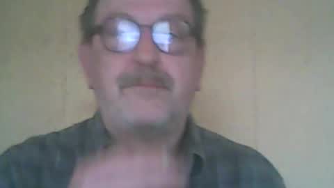 Snapshot of destelp chatting on 04/28/26, 06:35 destelp online show from 04/28/26, 06:35