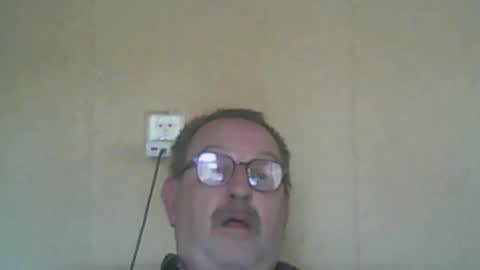Snapshot of destelp chatting on 06/04/26, 10:54 destelp online show from 06/04/26, 10:54