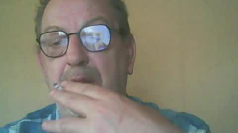 Snapshot of destelp chatting on 06/28/26, 11:27 destelp online show from 06/28/26, 11:27