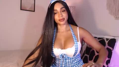 Destinne Mill online show from 06/19/26, 11:58