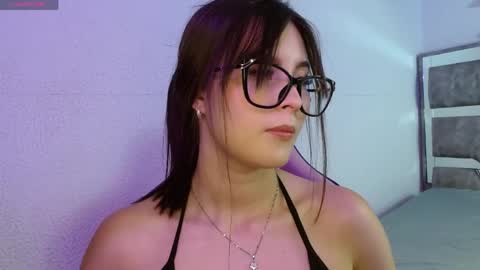 Snapshot of destinya_ chatting on 05/06/26, 05:07 destinya_ online show from 05/06/26, 05:07