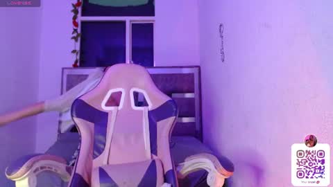 destinya_ online show from 06/29/26, 01:22