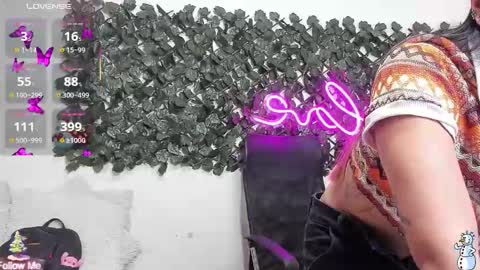 Destiny online show from 12/01/25, 11:59