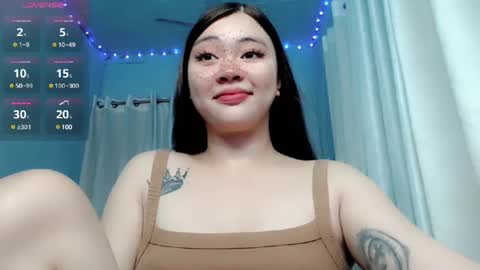 Snapshot of destinyroxie chatting on 12/03/24, 06:49 ROXIE  online show from 12/03/24, 06:49
