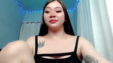 Snapshot of destinyroxie chatting on 01/02/25, 02:35 ROXIE  online show from 01/02/25, 02:35