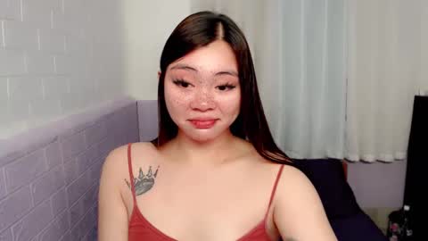 Snapshot of destinyroxie chatting on 02/16/25, 05:04 ROXIE  online show from 02/16/25, 05:04
