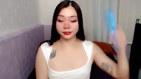 Snapshot of destinyroxie chatting on 02/19/25, 02:44 ROXIE  online show from 02/19/25, 02:44