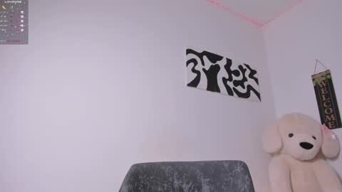 Snapshot of desty_y chatting on 12/15/25, 05:01 desty_y online show from 12/15/25, 05:01