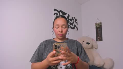 Snapshot of desty_y chatting on 02/22/26, 07:19 desty_y online show from 02/22/26, 07:19