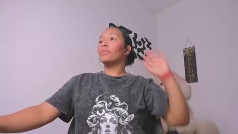 Snapshot of desty_y chatting on 03/11/26, 06:08 desty_y online show from 03/11/26, 06:08