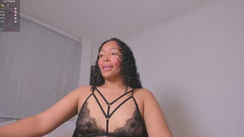 desty_y online show from 06/23/26, 12:08