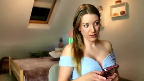 Snapshot of dettyblondie chatting on 01/15/26, 04:50 DettyBlondie online show from 01/15/26, 04:50