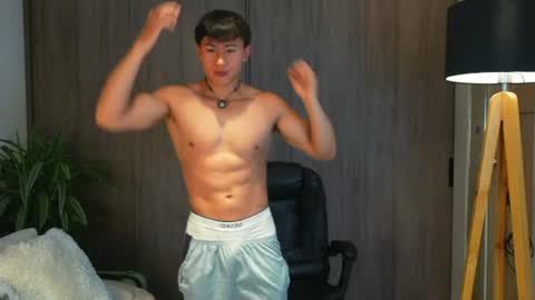 Snapshot of deus_belli chatting on 06/14/26, 01:35 Deus Belli online show from 06/14/26, 01:35